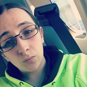 Meet your Posher, Rebecca